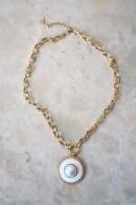 Stormy White - Image 2